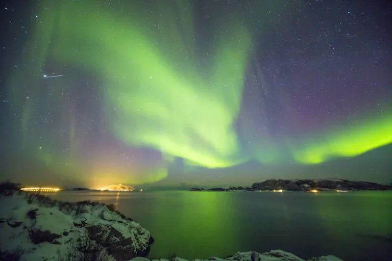 Chasing the Aurora: Your Ultimate Guide to the Northern Lights