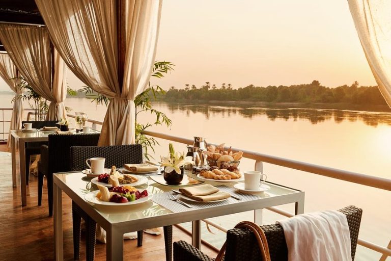 Classic Nile Cruise. Elegant Luxury